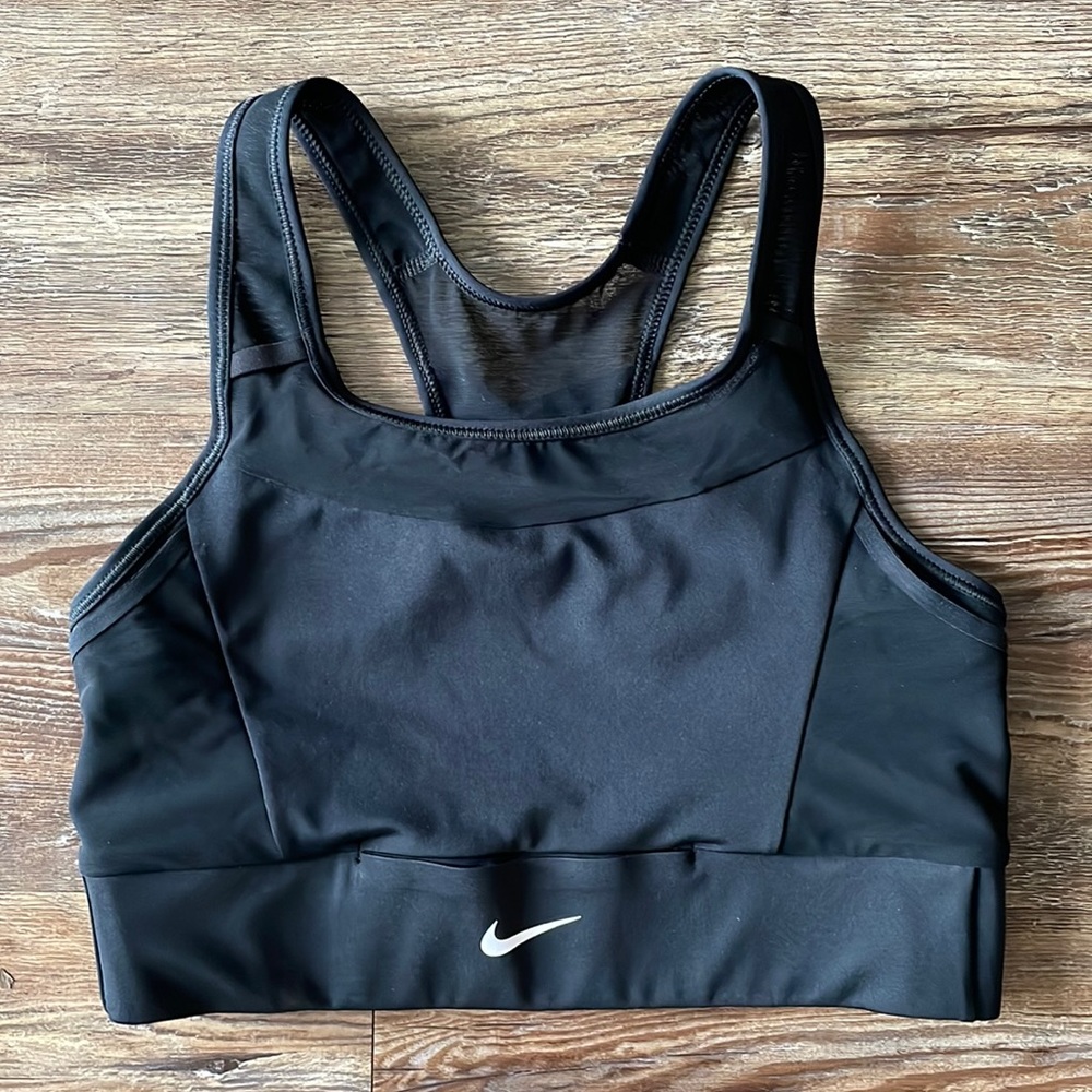 Nike Swoosh Women’s Black Pocket Bra Size Medium